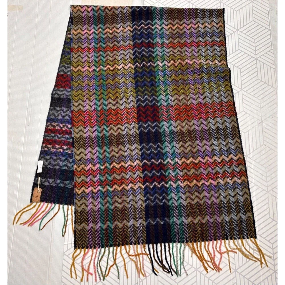 NWT Natural Life Zig Zag Knit Scarf Shawl Throw Fringe Chevron 70"X24 - Picture 5 of 7